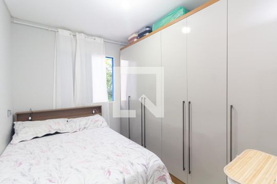 Quarto 1 de apartamento à venda com 2 quartos, 42m² em Vila Popular, São Paulo