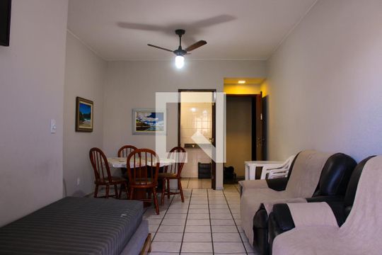 Apartamento para alugar com 3 quartos, 136m² em São Bento, Cabo Frio