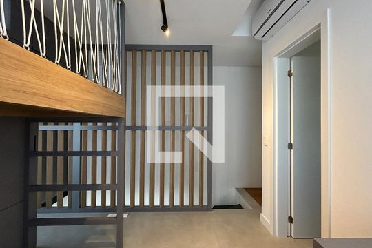 Suíte  de apartamento para alugar com 2 quartos, 60m² em Lagoa Pequena, Florianópolis