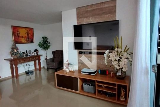 Apartamento à venda com 3 quartos, 150m² em Cabral, Contagem