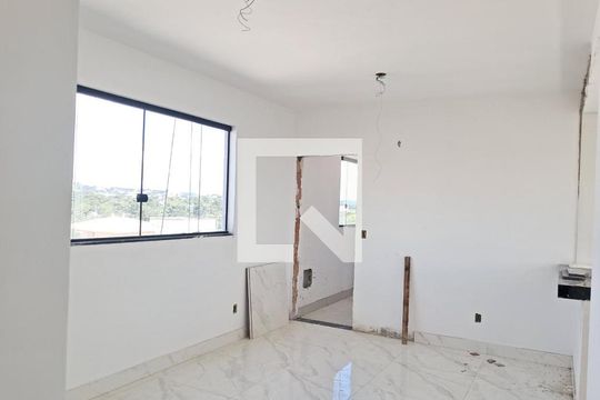 Apartamento à venda com 3 quartos, 80m² em Europa, Contagem