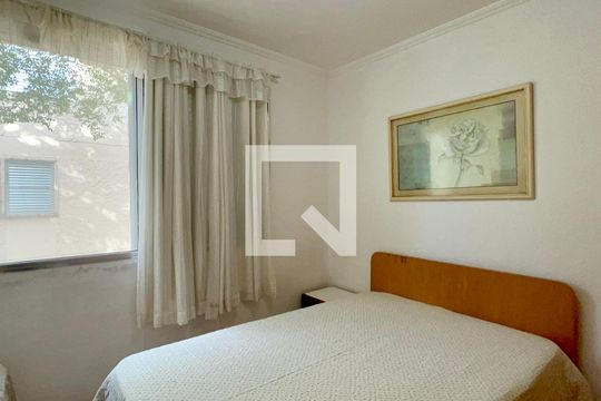 Quarto 1 de apartamento à venda com 2 quartos, 50m² em Alto de Pinheiros, São Paulo