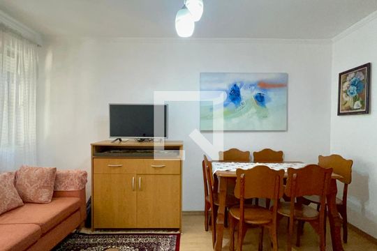 Sala de apartamento à venda com 2 quartos, 50m² em Alto de Pinheiros, São Paulo