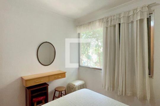 Quarto 1 de apartamento à venda com 2 quartos, 50m² em Alto de Pinheiros, São Paulo