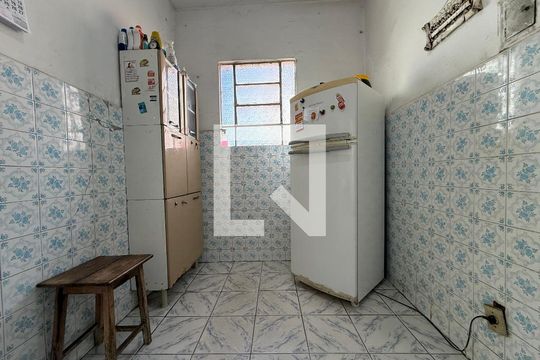 Cozinha de casa à venda com 2 quartos, 300m² em Sagrada Família, Belo Horizonte