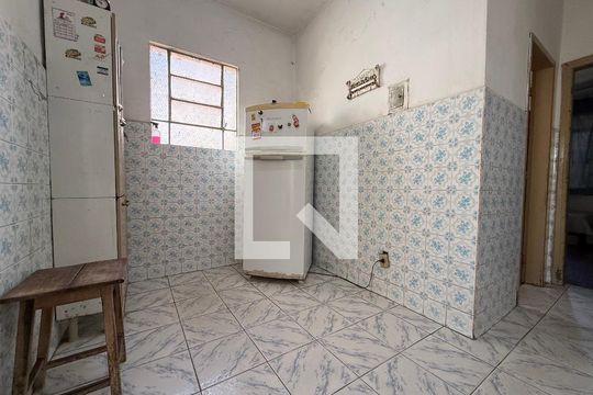 Cozinha de casa à venda com 2 quartos, 300m² em Sagrada Família, Belo Horizonte