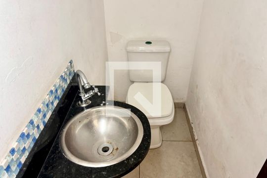 Banheiro 1 de casa para alugar com 2 quartos, 300m² em Jardim Brasilia, São Paulo