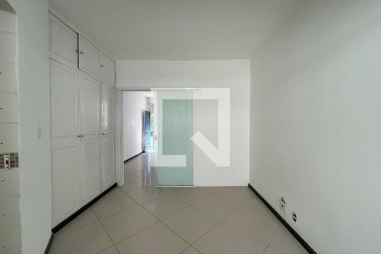 Kitnet/Studio à venda com 1 quarto, 35m² em Álvaro Camargos, Belo Horizonte