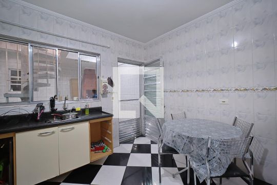 Cozinha de casa de condomínio à venda com 2 quartos, 100m² em Vila Paulistania, São Paulo