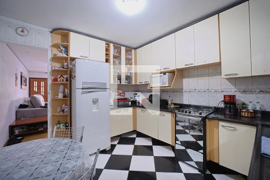 Cozinha de casa de condomínio à venda com 2 quartos, 100m² em Vila Paulistania, São Paulo