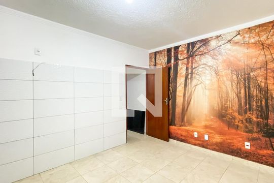 Quarto  de casa para alugar com 1 quarto, 60m² em Jardim Keralux, São Paulo