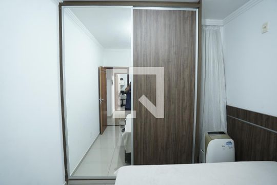 Casa à venda com 3 quartos, 210m² em Jardim Atlântico, Goiânia