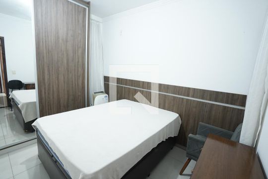 Casa à venda com 3 quartos, 210m² em Jardim Atlântico, Goiânia