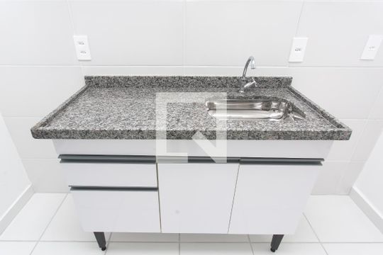 Sala / Cozinha / Pia  de apartamento à venda com 2 quartos, 35m² em Vila Brasil, São Paulo