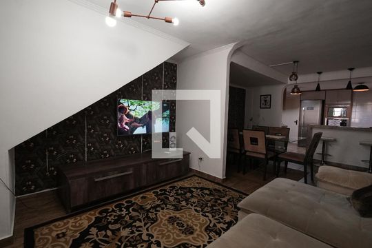 Casa à venda com 3 quartos, 212m² em Vila Camilópolis, Santo André