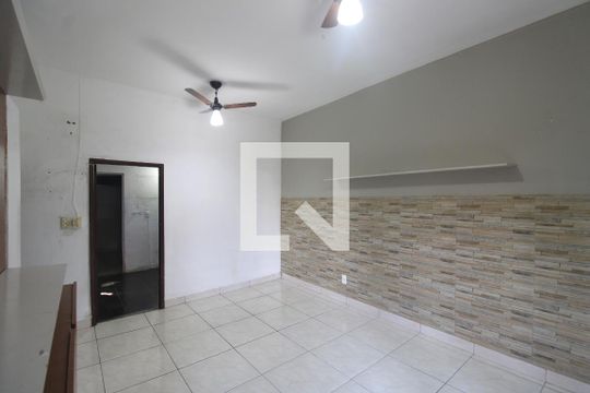 Suíte de casa para alugar com 2 quartos, 120m² em Tanque, Rio de Janeiro