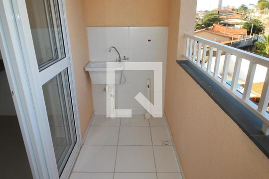 Sacada / Área de Serviço de apartamento para alugar com 2 quartos, 44m² em Jardim Topazio, São José dos Campos