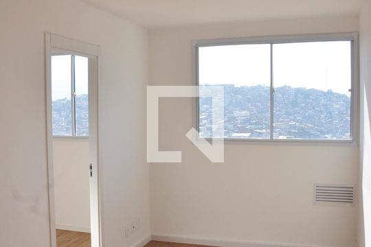 Detalhe - Sala e Sala de Jantar de apartamento para alugar com 2 quartos, 40m² em Brasilândia, São Paulo