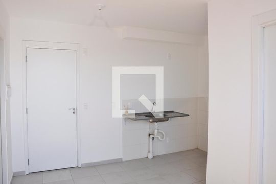 Detalhe - Sala e Sala de Jantar de apartamento para alugar com 2 quartos, 40m² em Brasilândia, São Paulo