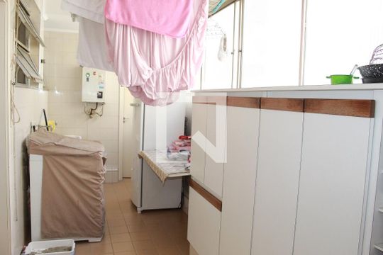 Apartamento à venda com 3 quartos, 172m² em Santa Cecilia, São Paulo