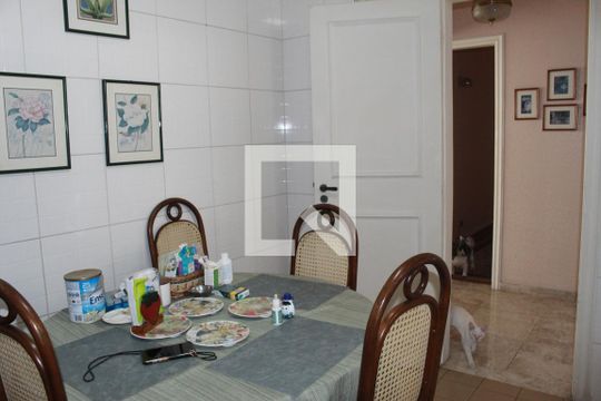 Apartamento à venda com 3 quartos, 172m² em Santa Cecilia, São Paulo