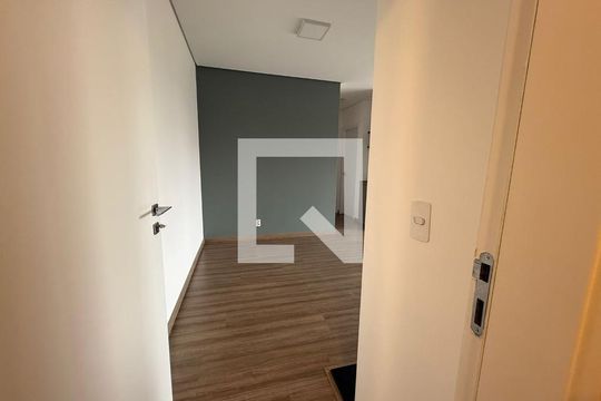 Sala de apartamento para alugar com 2 quartos, 70m² em Jardim Brasil, Campinas