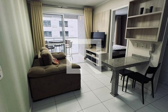 Sala de apartamento à venda com 1 quarto, 41m² em Jardim Goiás, Goiânia