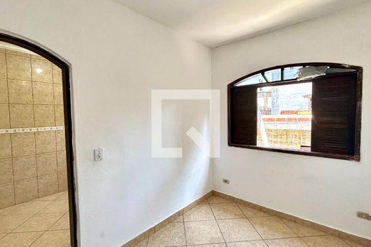 Quarto 2 de casa para alugar com 2 quartos, 75m² em Parque Jandaia, Guarulhos