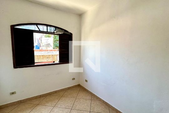 Quarto 2 de casa para alugar com 2 quartos, 75m² em Parque Jandaia, Guarulhos