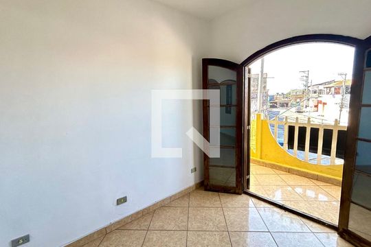 Quarto 1 de casa para alugar com 2 quartos, 75m² em Parque Jandaia, Guarulhos