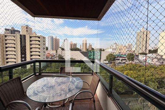 Sacada principal de apartamento para alugar com 4 quartos, 280m² em Centro, Jundiaí