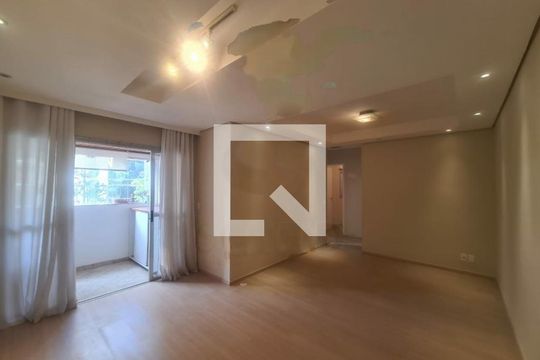 Apartamento à venda com 3 quartos, 73m² em Vila Santa Catarina, São Paulo