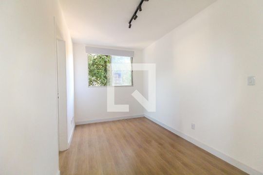 Sala de apartamento à venda com 2 quartos, 40m² em Vila Chabilandia, São Paulo