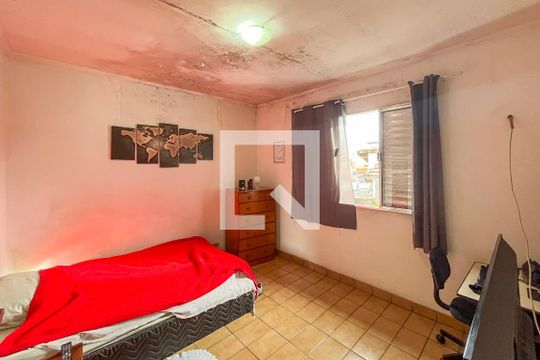 Quarto 2 de casa à venda com 3 quartos, 183m² em Jardim Maria Estela, São Paulo