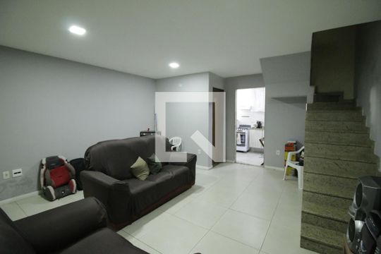 Sala de casa à venda com 3 quartos, 270m² em Jacarepaguá, Rio de Janeiro