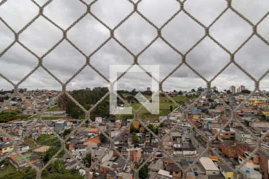 Vista Sala/Cozinha/Área de Serviço de apartamento para alugar com 2 quartos, 32m² em Vila Carmosina, São Paulo