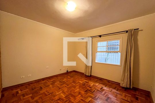 Casa à venda com 3 quartos, 140m² em Bosque da Saúde, São Paulo