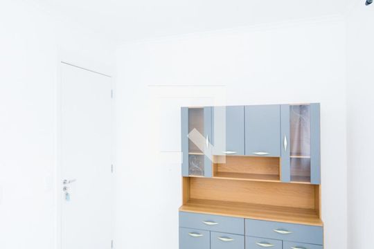 Quarto 1 de apartamento para alugar com 2 quartos, 44m² em Vila das Bandeiras, Guarulhos