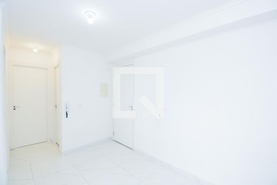 Sala de apartamento para alugar com 2 quartos, 44m² em Vila das Bandeiras, Guarulhos
