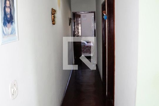Detalhe - Corredor de casa à venda com 3 quartos, 126m² em Vila Piaui, São Paulo