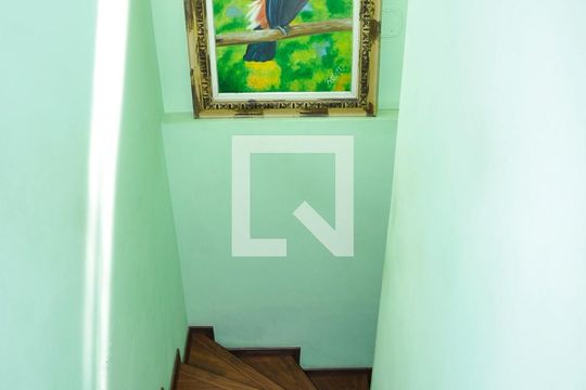 Detalhe - Escada Quartos de casa à venda com 3 quartos, 126m² em Vila Piaui, São Paulo