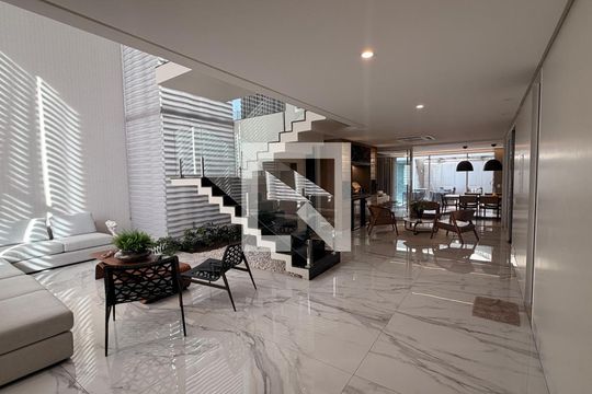 Sala 1 de casa de condomínio à venda com 5 quartos, 510m² em Residencial Granville, Goiânia