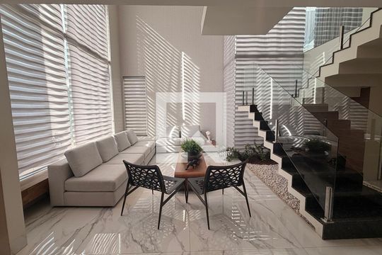 Sala 1 de casa de condomínio à venda com 5 quartos, 510m² em Residencial Granville, Goiânia