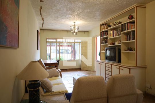Sala de casa à venda com 4 quartos, 248m² em Jardim Maraba, São Paulo