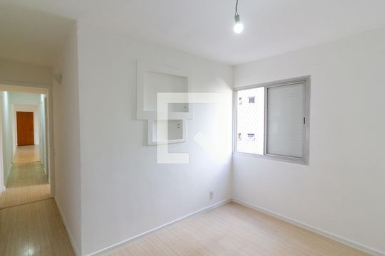 Quarto 1 de apartamento para alugar com 2 quartos, 58m² em Vila Marari, São Paulo
