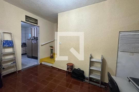 Escritório de casa para alugar com 3 quartos, 250m² em Jardim Mutinga, Barueri