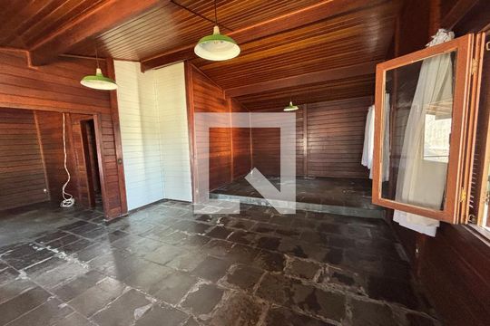 Sala de casa para alugar com 5 quartos, 173m² em Santana, Ribeirão Pires
