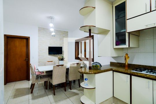 Cozinha de casa à venda com 6 quartos, 340m² em Vila Rosalia, Guarulhos