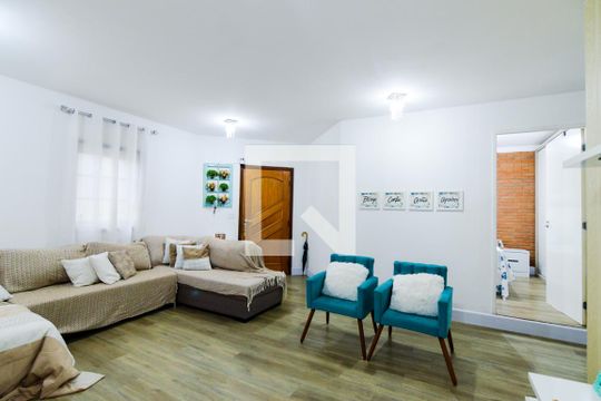 Sala de casa à venda com 6 quartos, 340m² em Vila Rosalia, Guarulhos