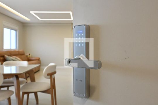Fechadura Eletrônica de apartamento para alugar com 3 quartos, 127m² em Jardim Caboré, São Paulo